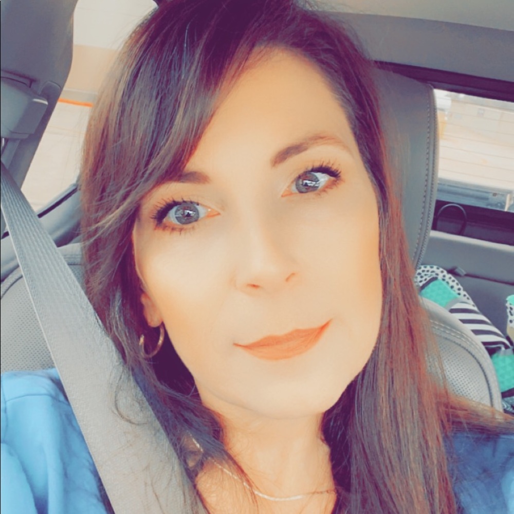 Meet your Posher, Kelly